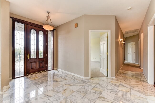 Building Photo - 6533 Chesbro Cir