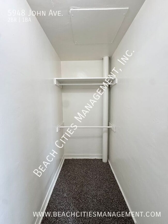 Building Photo - 5948 John Ave