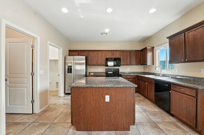 Building Photo - Charming Marley Park Home with Gorgeous Cu...