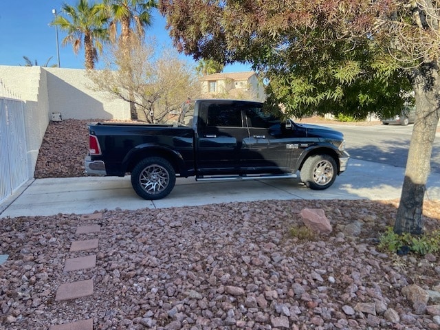 3 driveways and plenty of free on street paking - 7309 Hoss Pl
