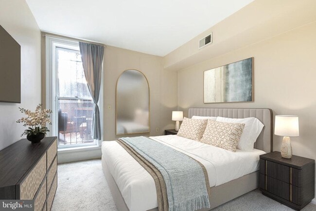 Building Photo - 20 Logan Cir NW