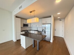 Building Photo - 3300 Main St