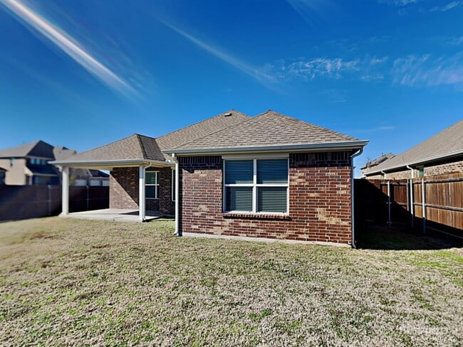 Building Photo - 2620 Middleton Rd