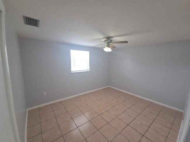 Building Photo - 3619 Springfield Dr