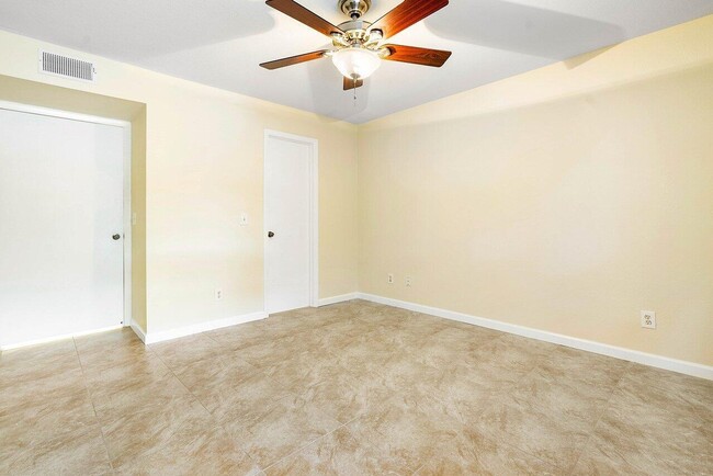 Building Photo - 1885 Palm Cove Blvd