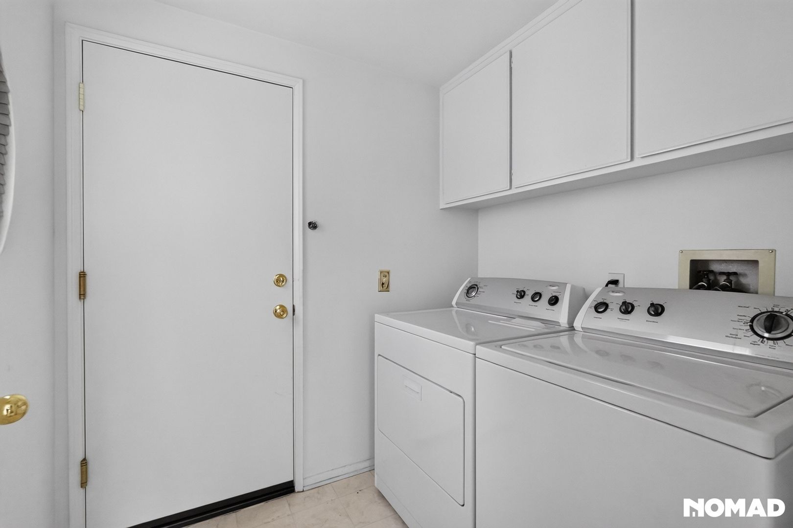 Building Photo - 13909 Marbella St