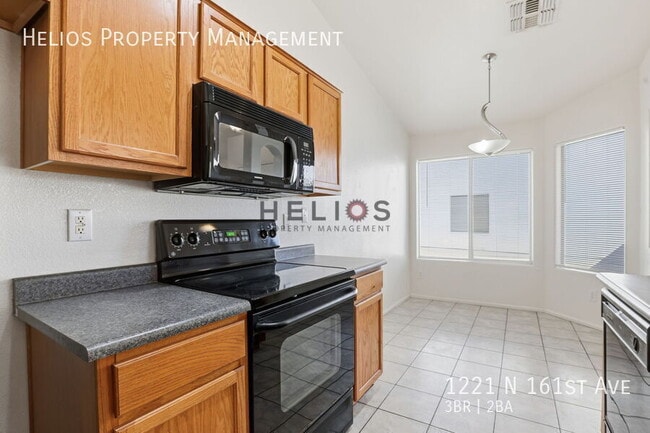 Building Photo - 1221 N 161st Ave