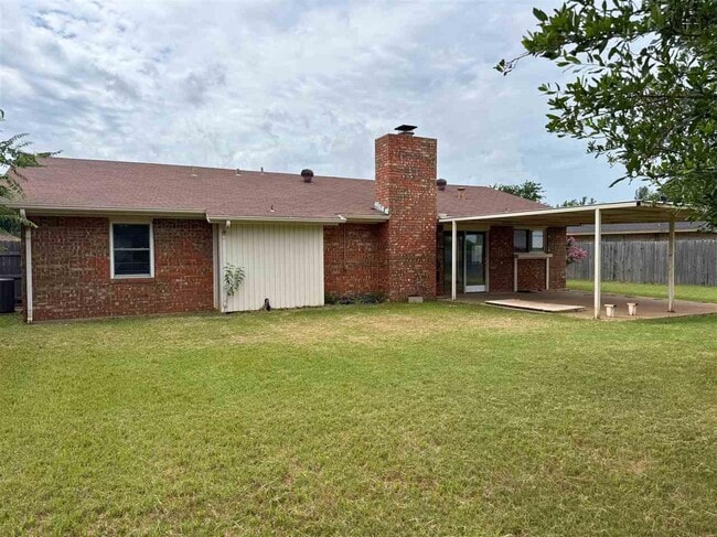 Building Photo - 4614 Trailwood Dr