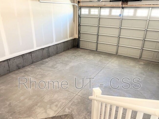 Building Photo - 552 N 260 W