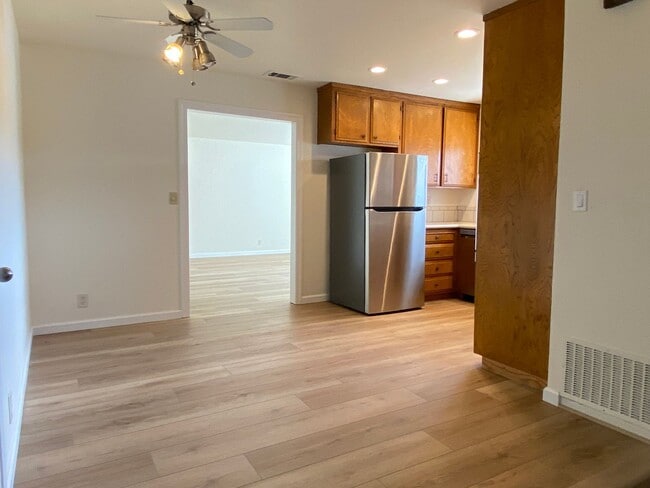 Building Photo - Dublin, Cedar Lane, 3BD/2BA, one-story in Echo Park