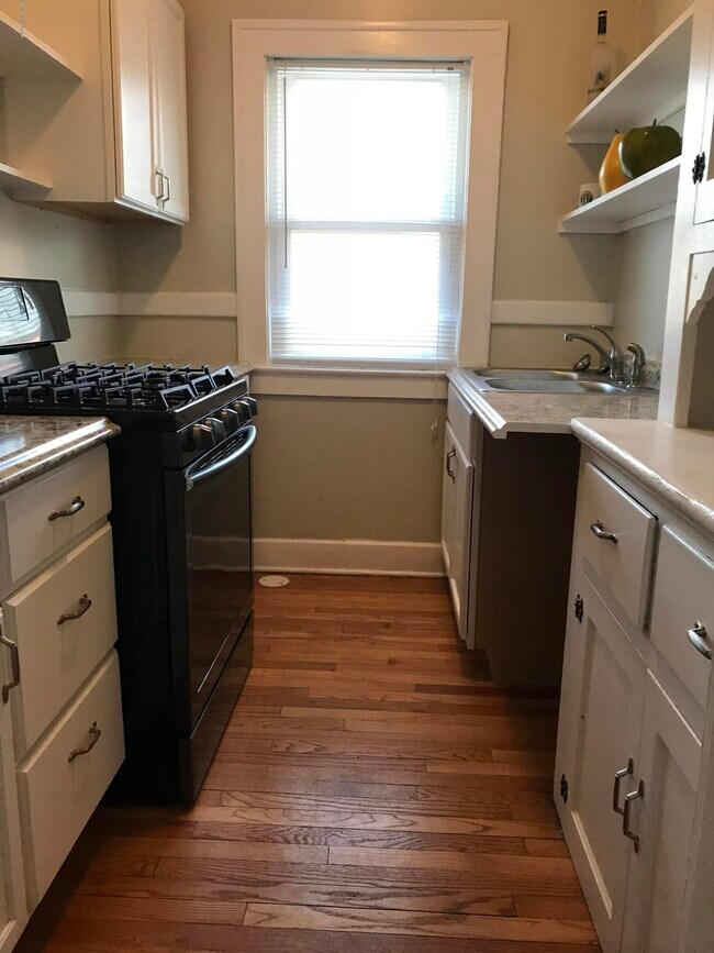 Building Photo - 620 Eastern Pkwy