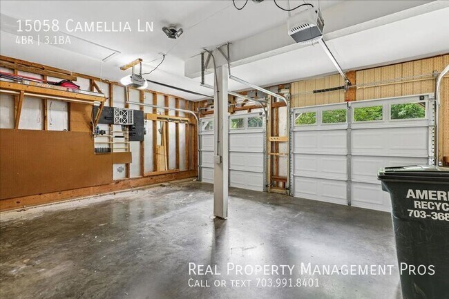 Building Photo - 15058 Camellia Ln