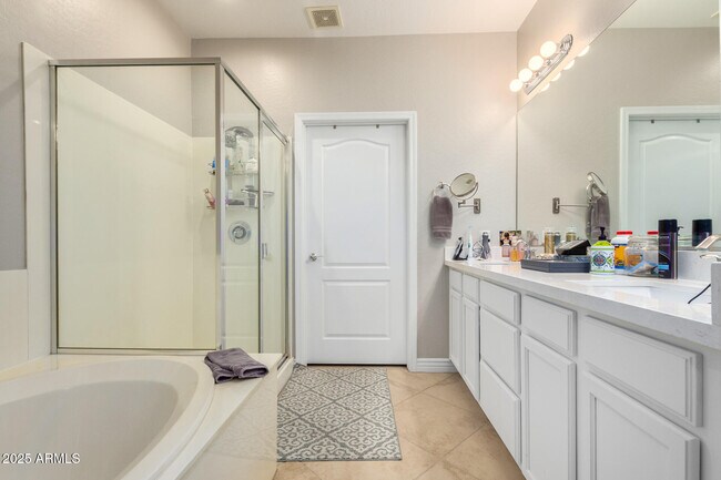 Building Photo - 21320 N 56th St