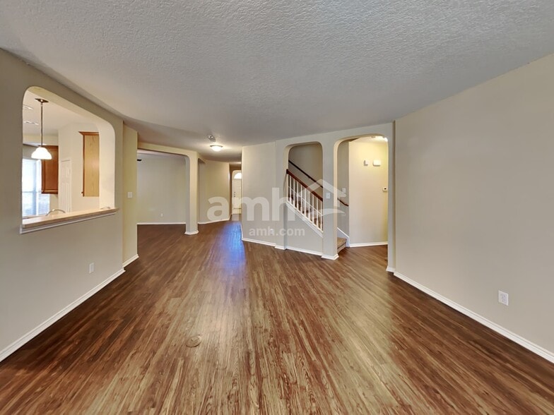 Building Photo - 6311 Palmetto Way