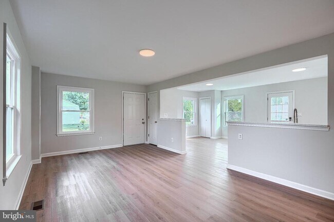 Building Photo - 926 Wampler Rd