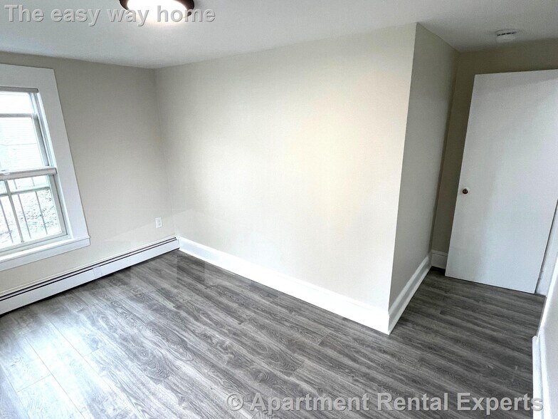 Building Photo - 26 Kenwood St