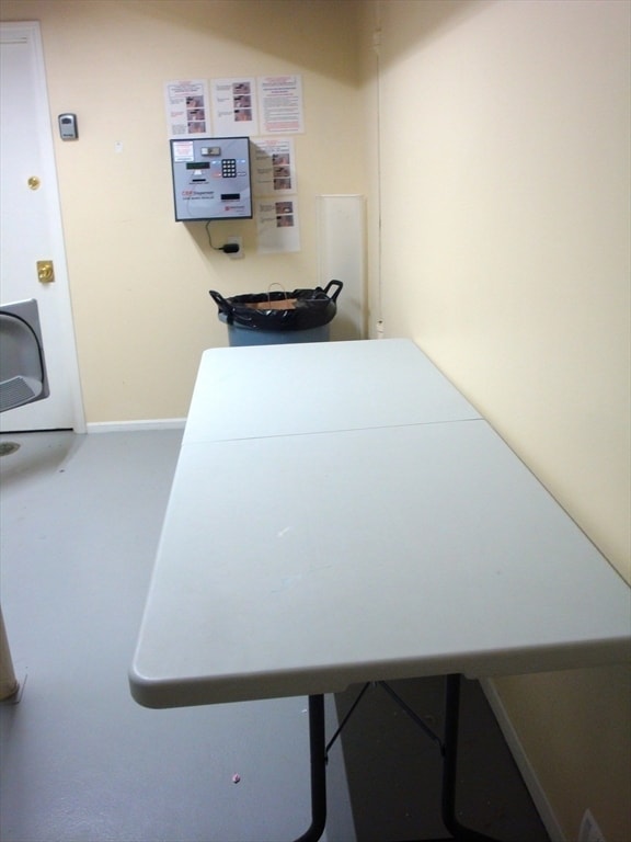 Building Photo - 297 Ashland Ave