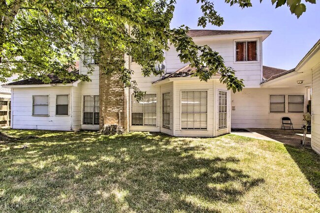 Building Photo - 15307 T C Jester Blvd