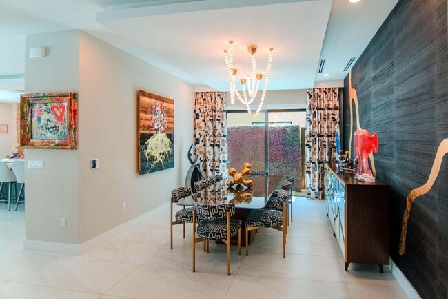 Building Photo - 8305 Fishhawk Falls Ct