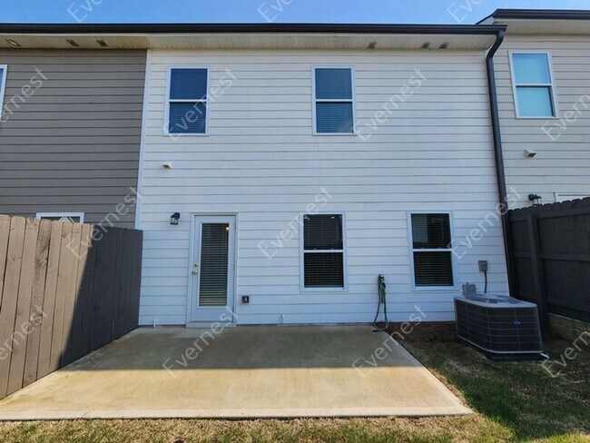 Building Photo - 4708 Fairfax Dr