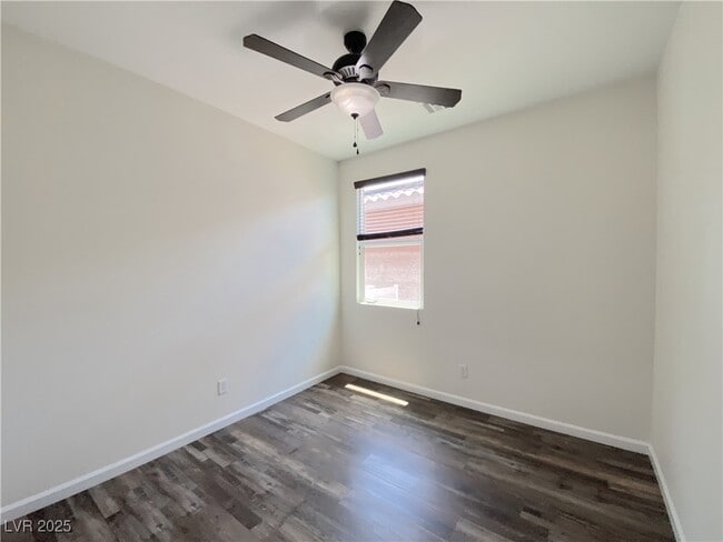 Building Photo - 1000 Aspen Cliff Dr