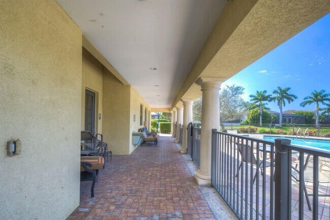 Building Photo - 5410 Title Row Dr