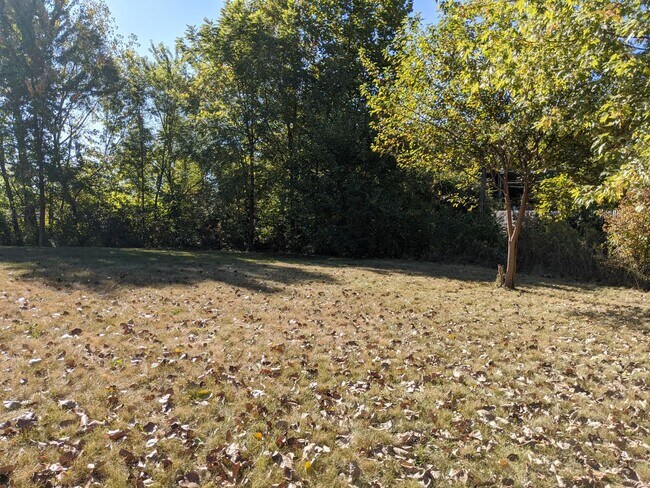 Building Photo - Spacious 2 bed 2 bath in Greenwood!