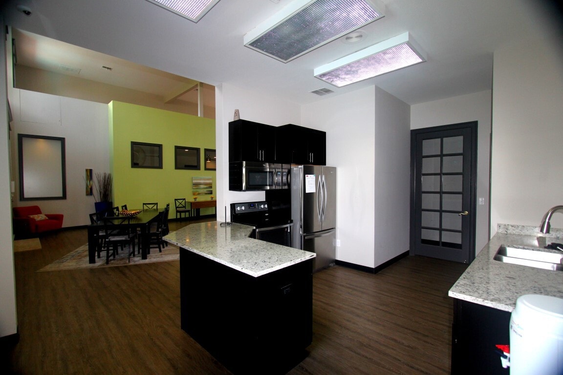 Newly renovated clubhouse kitchen - 1942 Oxford Ln