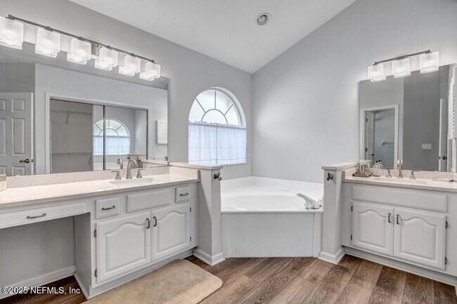 Building Photo - 3737 Constancia Dr