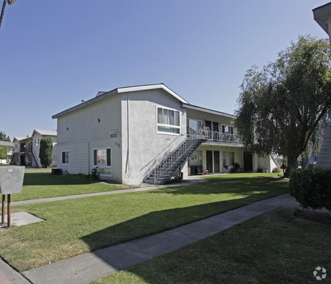 Shelley Drive Apartments 12601 Shelley Dr Garden Grove CA 92840 Apartment Finder