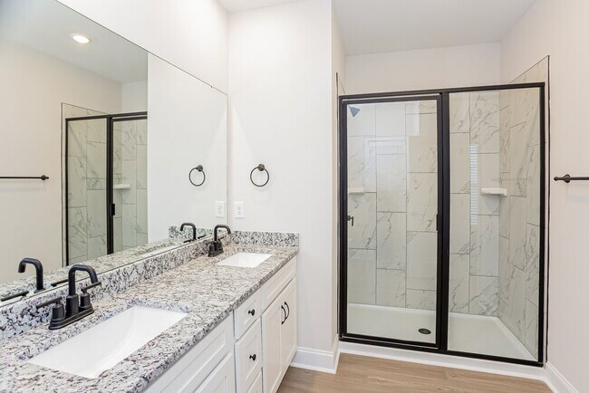 Building Photo - 136 Adams Tree Wy