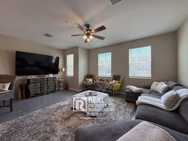 Building Photo - 5523 Wahoo Ct