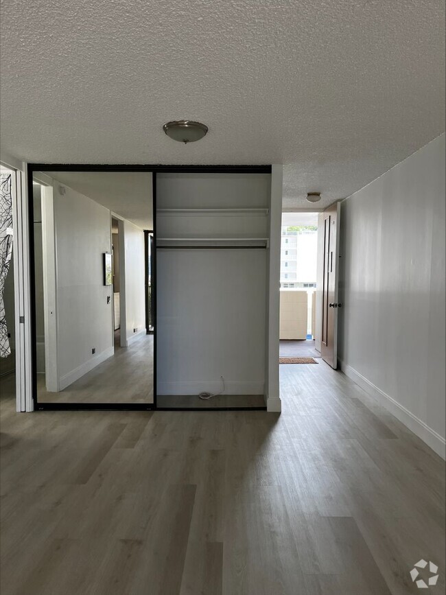 Building Photo - Newly renovated 1bd/1ba in Makiki