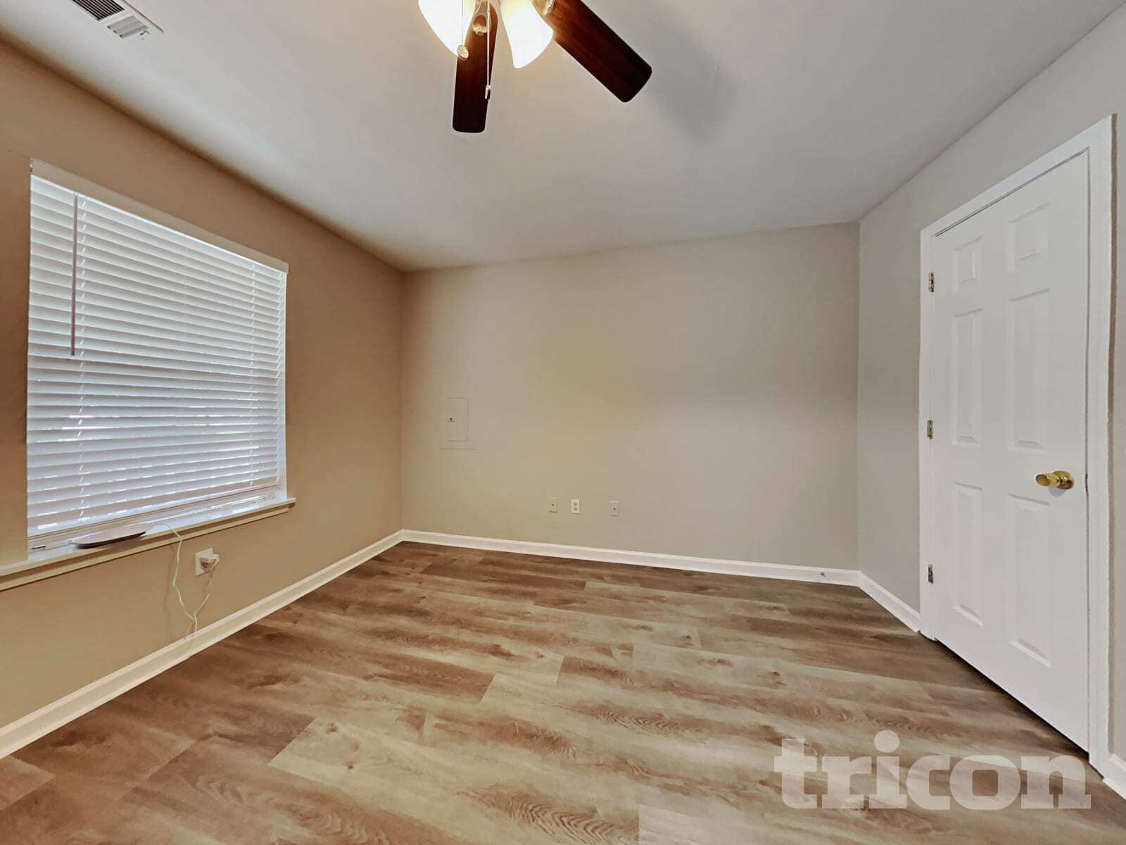 Building Photo - 2378 Iron Horse Dr