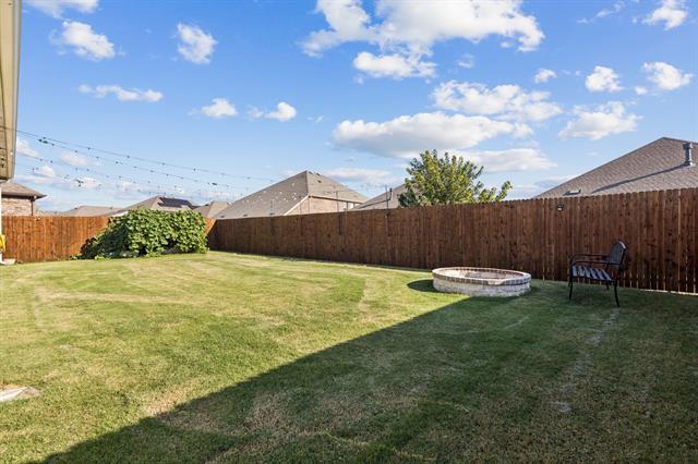 Building Photo - 11112 Canyon Oak St