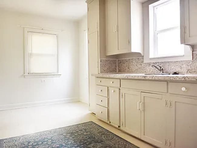 Building Photo - 1013 14th St