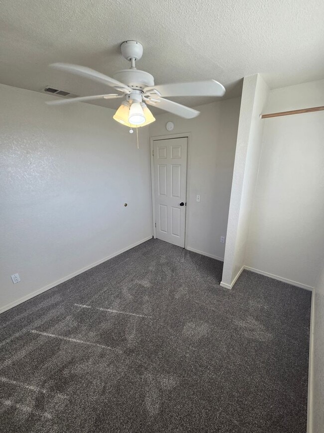 Building Photo - Turlock!