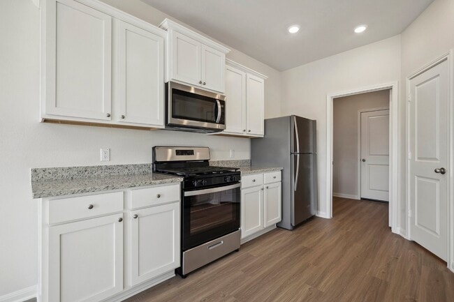 Building Photo - 324 Fastboy Ln