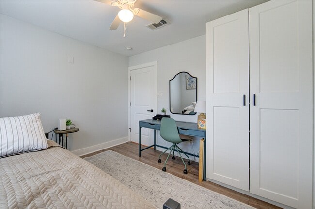 Building Photo - 4049 Lucille St