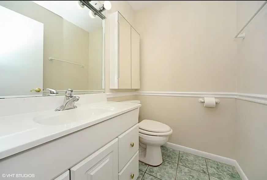 Downstairs bath - 1734 Pickwick Ln