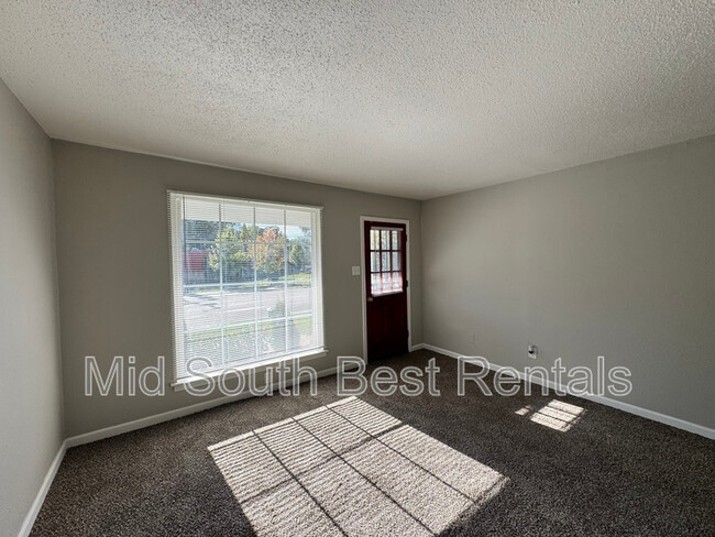 Building Photo - 1122 Semmes St