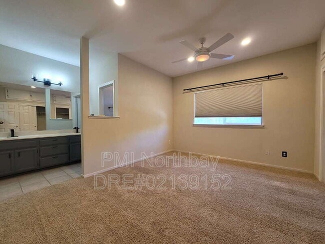 Building Photo - 746 Palermo Dr