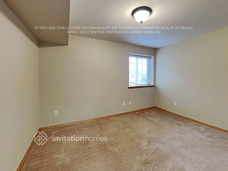 Building Photo - 17617 Upland Dr