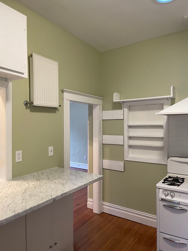 Building Photo - 326 U St