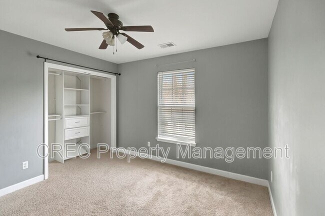 Building Photo - 3050 Argyll Dr