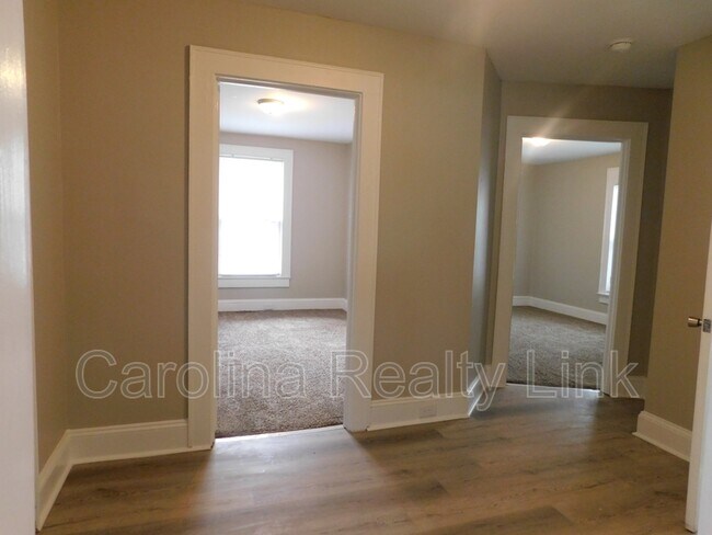 Building Photo - 85 Crowell Dr NW