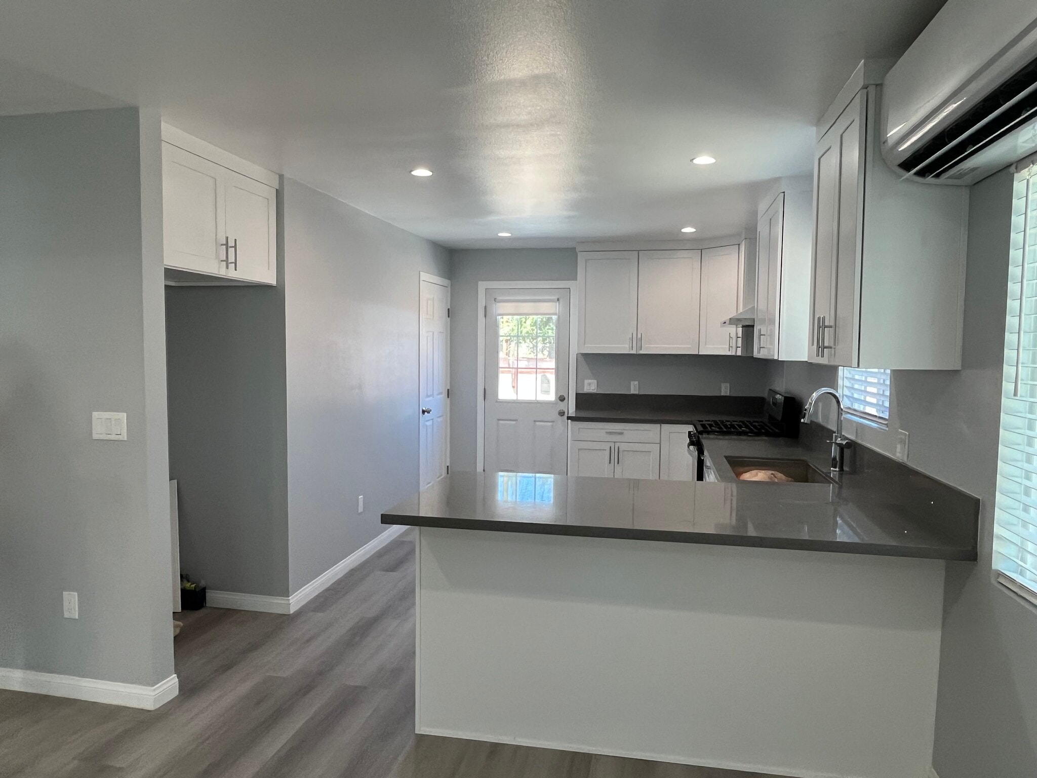 Kitchen - 44979 15th St W
