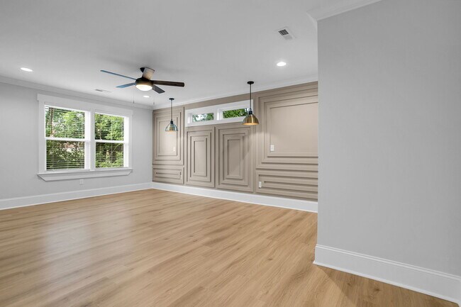 Building Photo - 108 Averill St