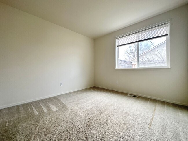 Building Photo - BEAUTIFUL 3 BED, 2 BATH SINGLE FAMILY HOME LOCATED IN NW REDMOND!