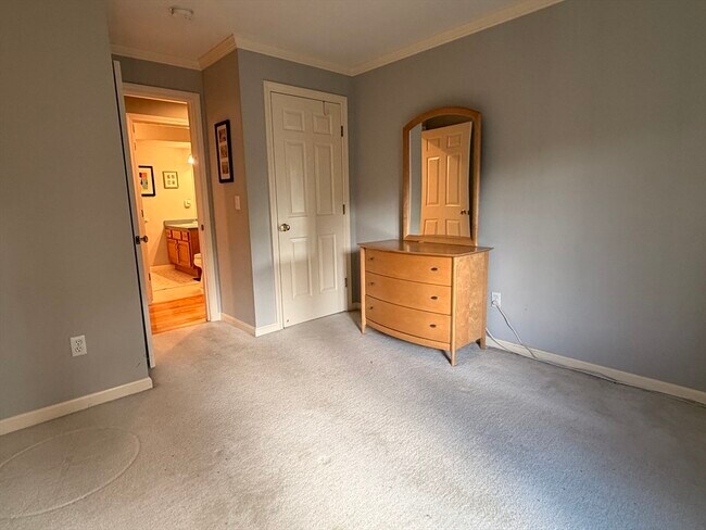 Building Photo - 7 Conant Rd